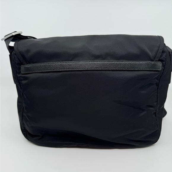 Prada Re-Nylon and Saffiano Leather shoulder bag. - Picture 7 of 14